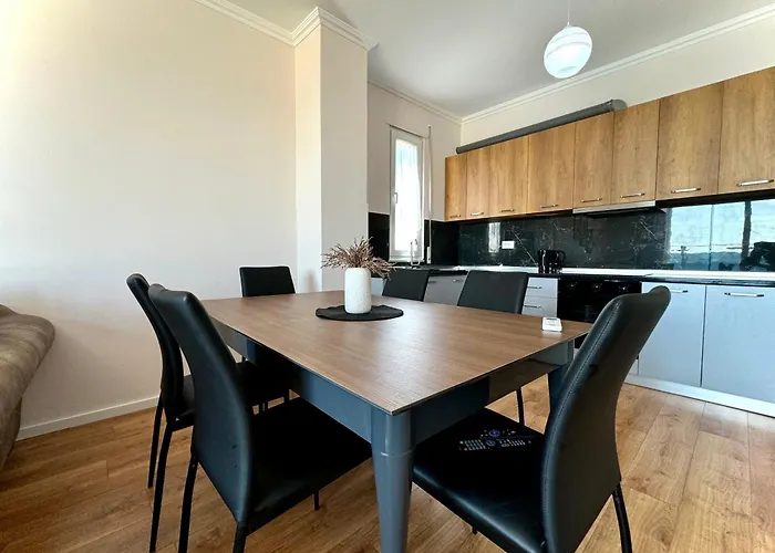 Luxury Seaview - By Eka Luxury Apartamento Durrës